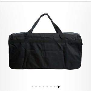 This exact soft trunk but in blue . Never used in excellent condition.